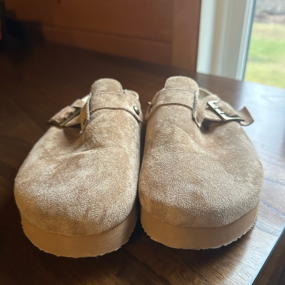 American Eagle Outfitters Women’s Suede Clogs - Tan - Picture 2 of 5